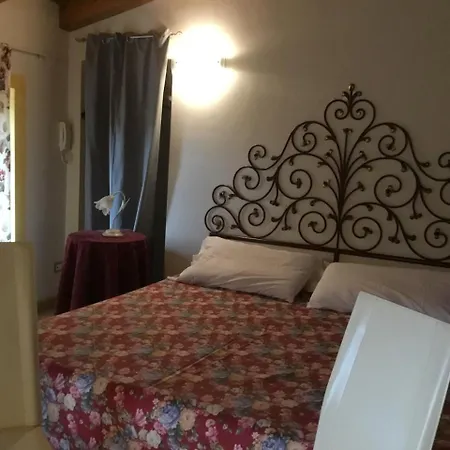 منزل ريفي Roncatti Parona di Valpolicella